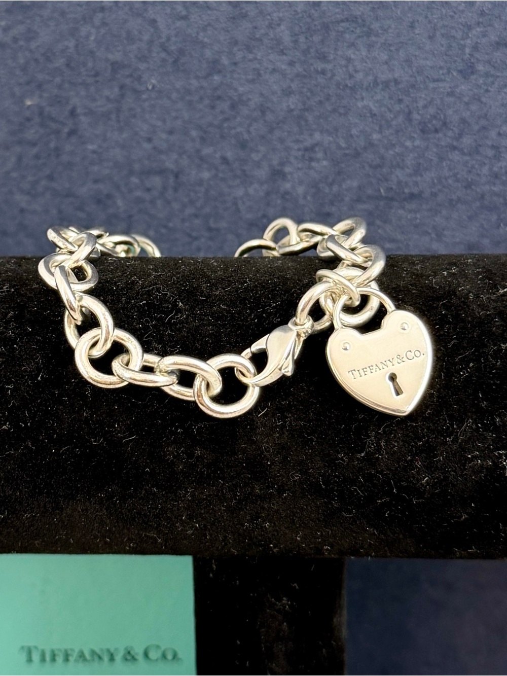 TIFFANY & CO. Sterling Silver Return to Tiffany Heart Padlock Charm Bracelet COA